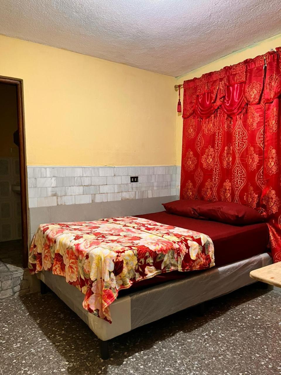 Hotel Canaan La Aurora Guatemala City Exterior photo